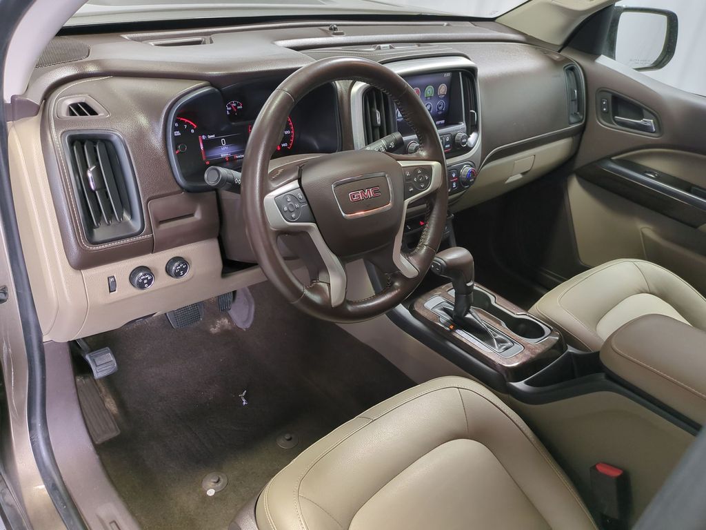 2015 GMC Canyon SLT 2