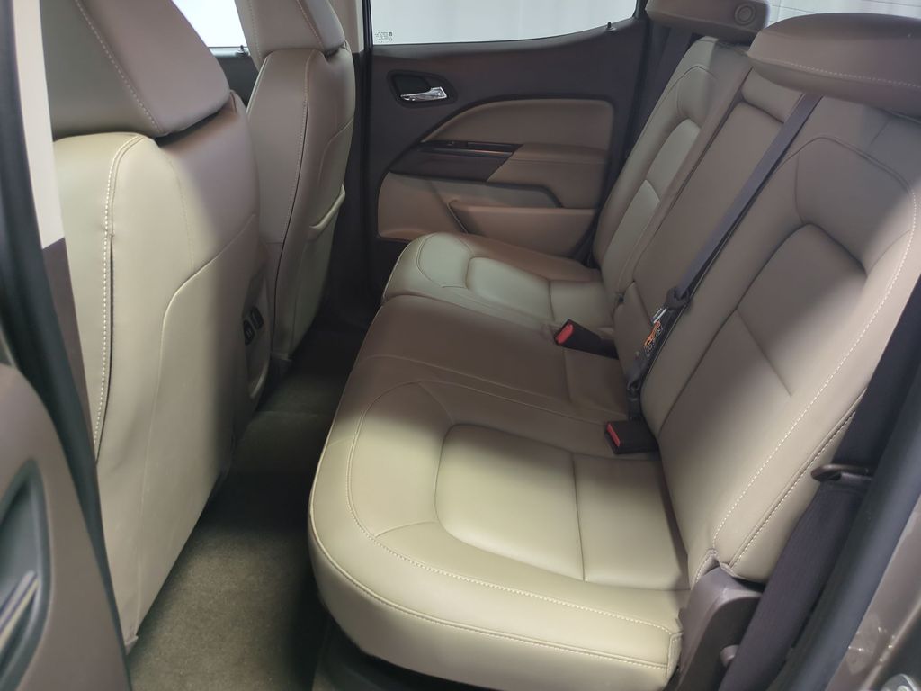 2015 GMC Canyon SLT 24