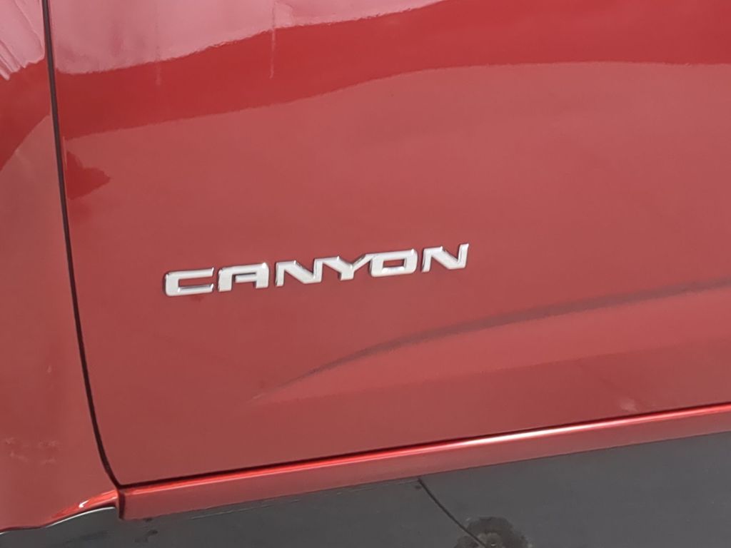 Thumbnail: 2016 GMC Canyon - 24