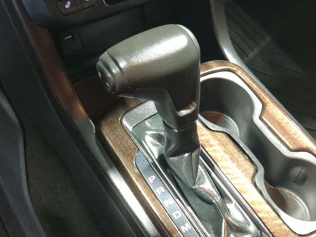 Thumbnail: 2016 GMC Canyon - 15