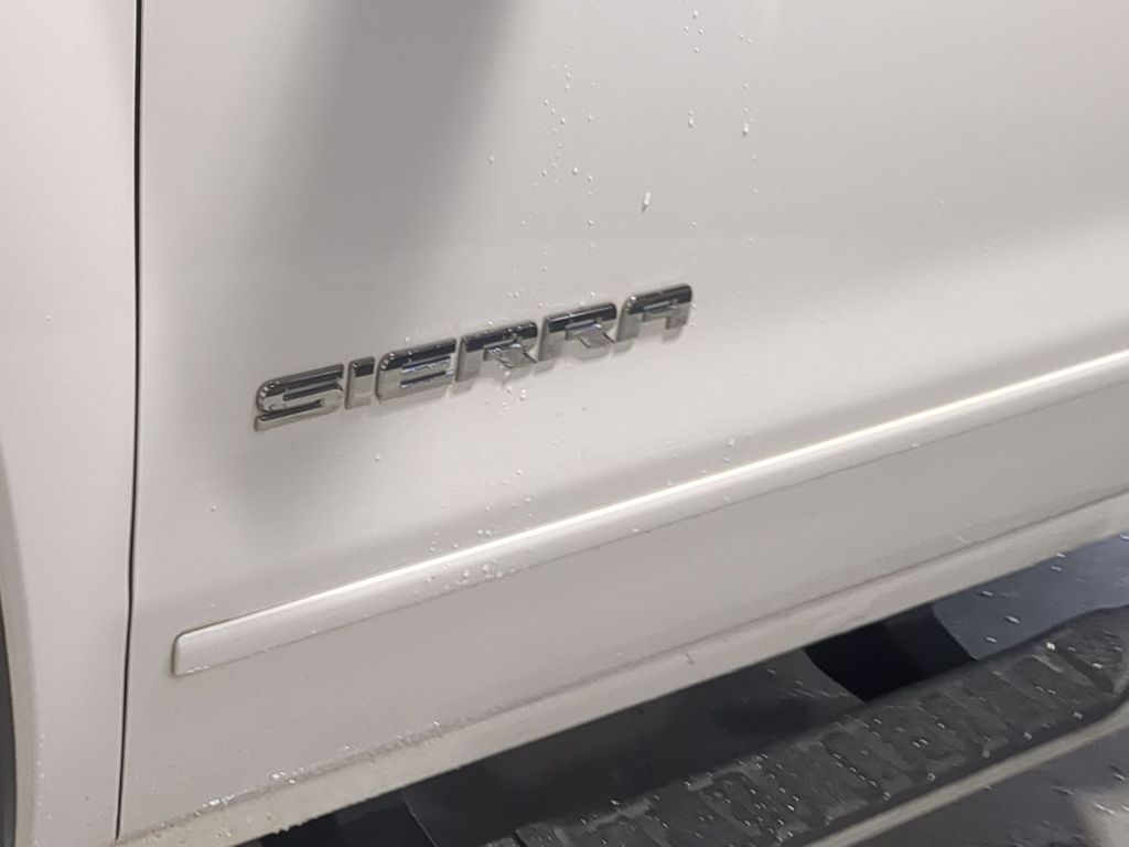 Thumbnail: 2015 GMC Sierra 1500 - 22