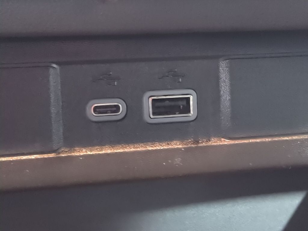 Thumbnail: 2023 GMC Canyon - 34