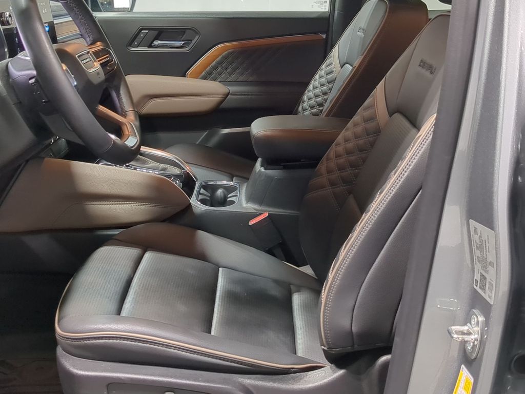 Thumbnail: 2023 GMC Canyon - 9