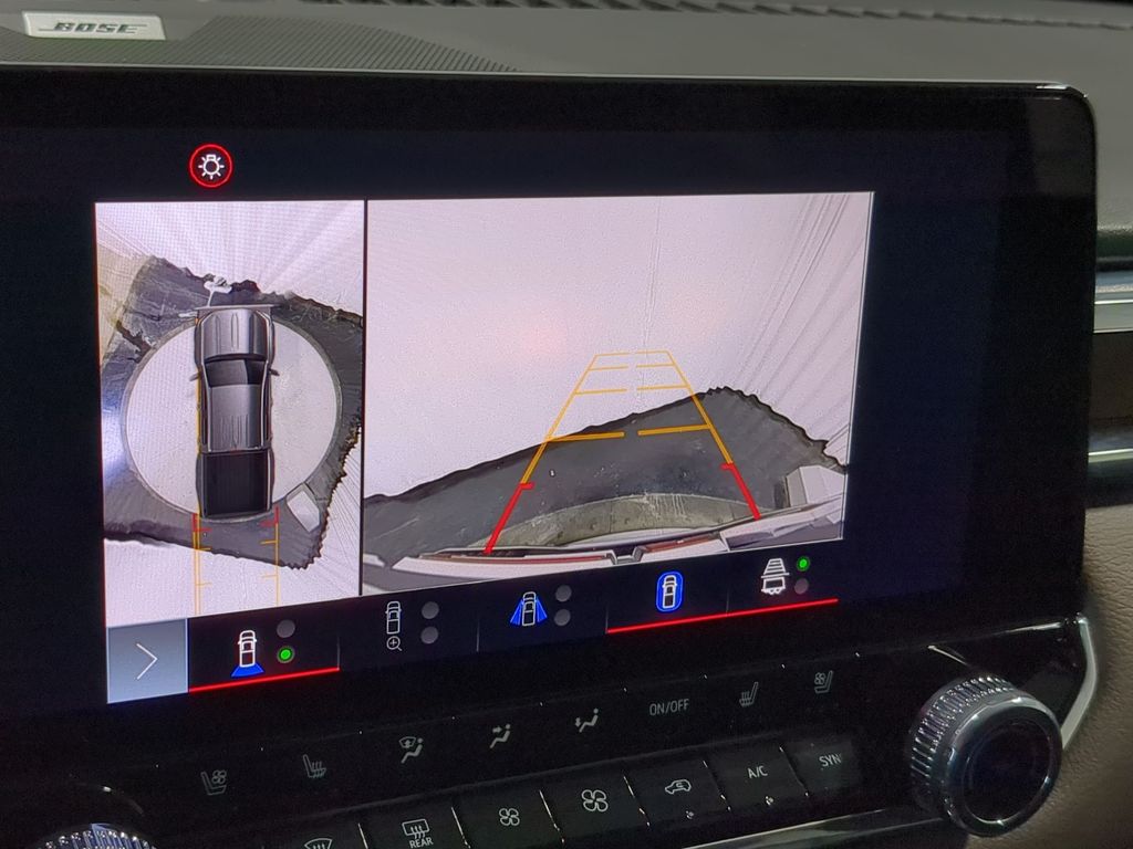 Thumbnail: 2023 GMC Canyon - 32