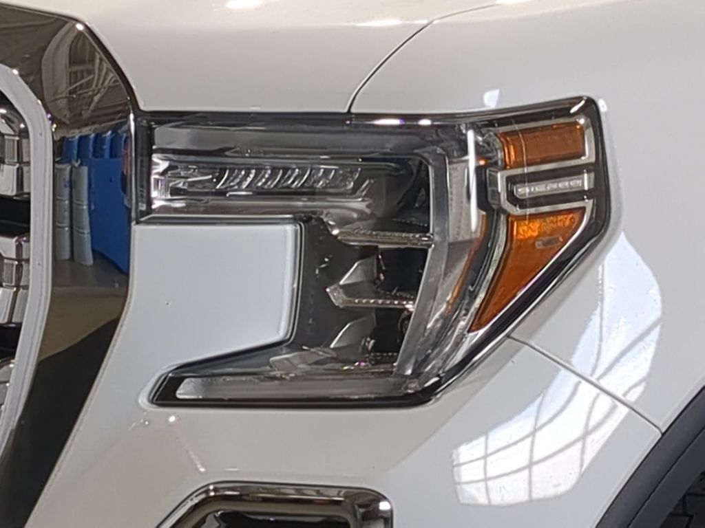 Thumbnail: 2021 GMC Sierra 1500 - 23