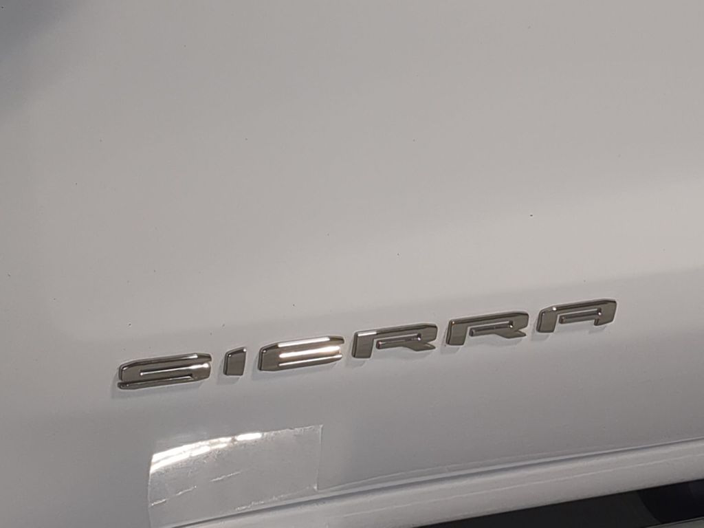 Thumbnail: 2021 GMC Sierra 1500 - 24