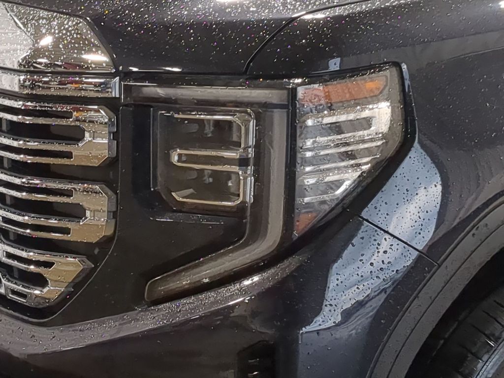 Thumbnail: 2024 GMC Sierra 1500 - 23