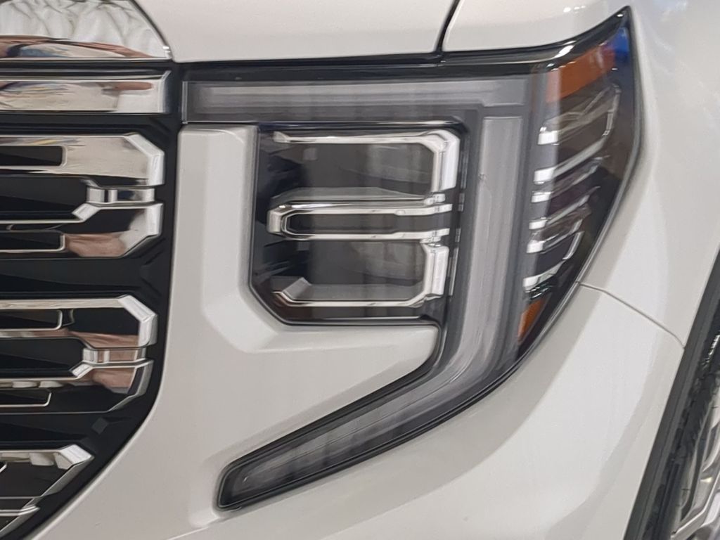 Thumbnail: 2025 GMC Sierra 1500 - 24