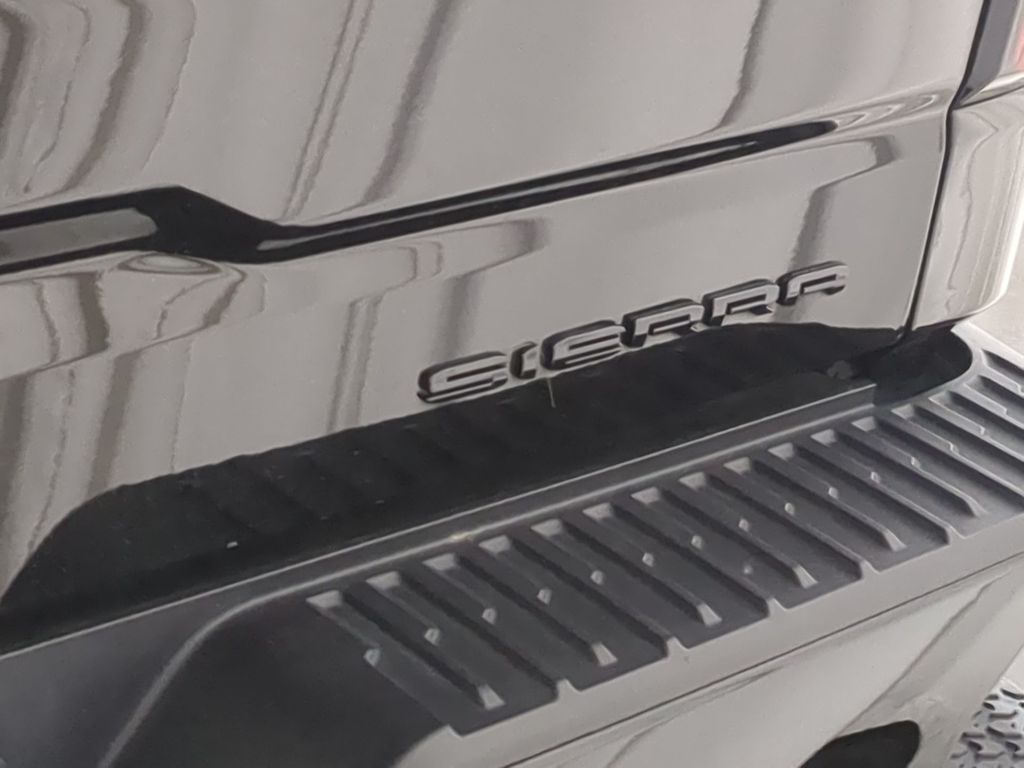 Thumbnail: 2025 GMC Sierra 1500 - 25