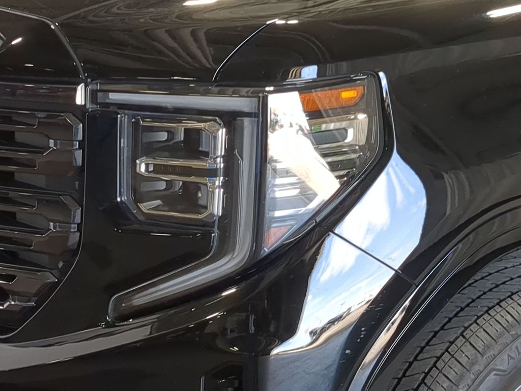 Thumbnail: 2025 GMC Sierra 1500 - 24