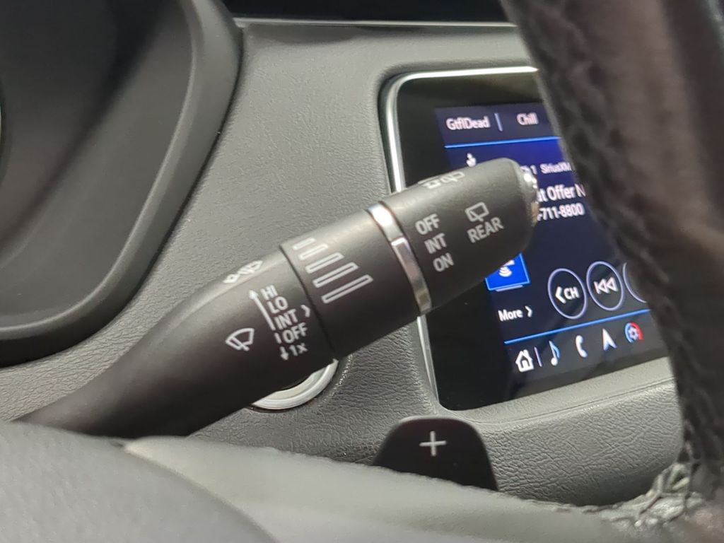 Thumbnail: 2021 Cadillac XT4 - 16