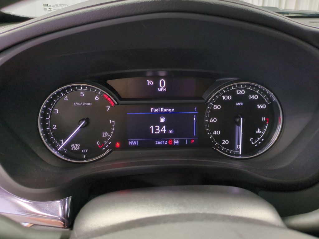 Thumbnail: 2023 Cadillac XT4 - 17