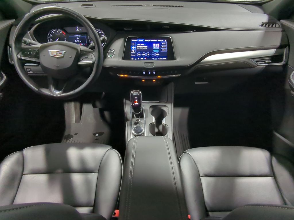 Thumbnail: 2023 Cadillac XT4 - 9