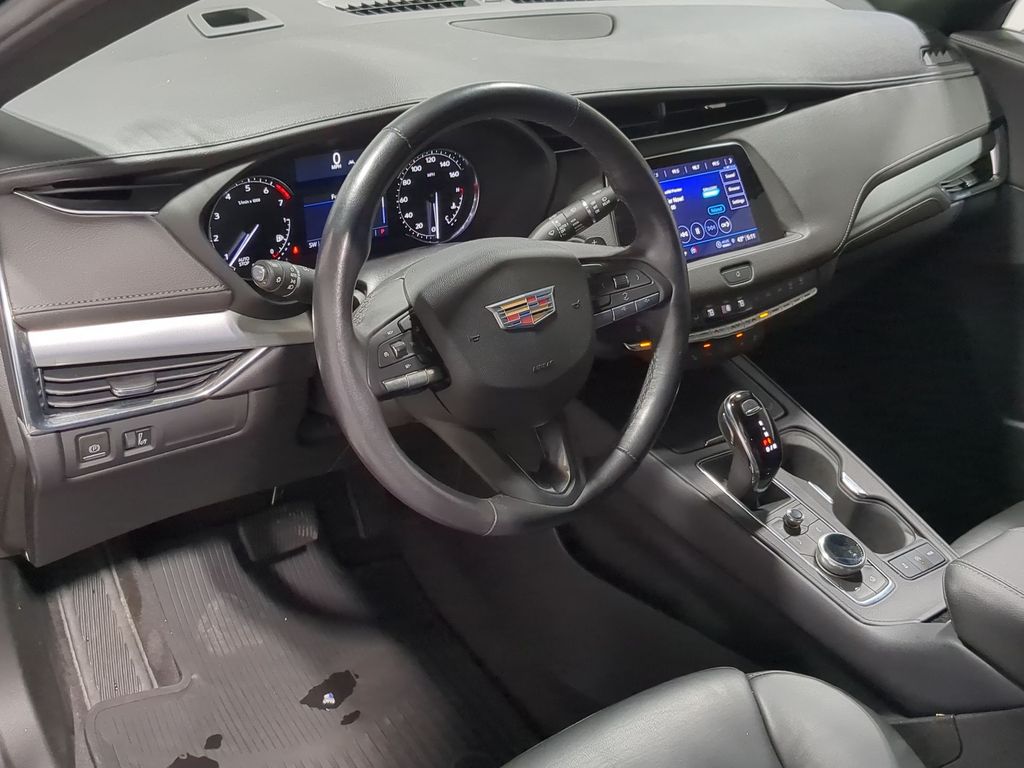 Thumbnail: 2023 Cadillac XT4 - 2