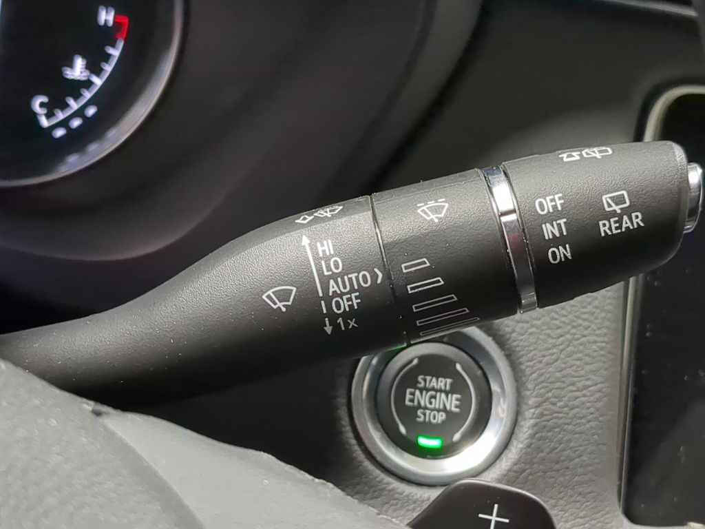 Thumbnail: 2023 Cadillac XT4 - 38