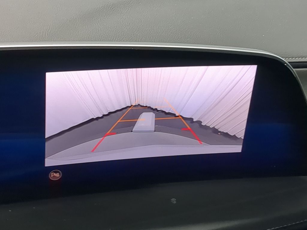 Thumbnail: 2024 Cadillac XT4 - 32
