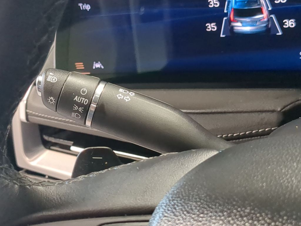 Thumbnail: 2024 Cadillac XT4 - 31
