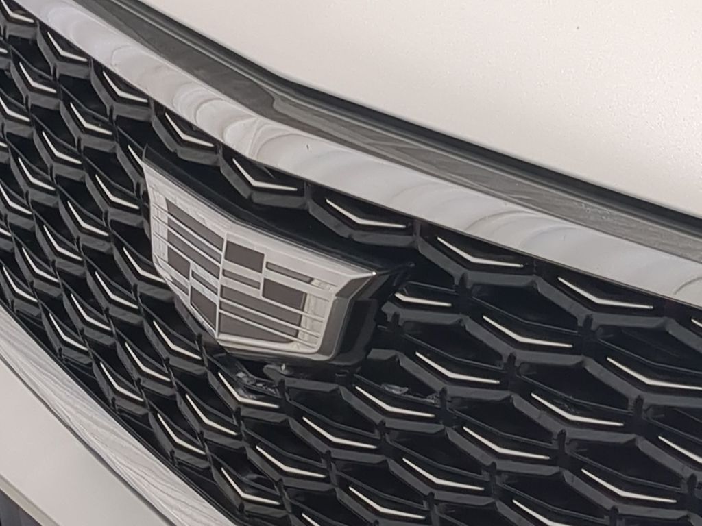 Thumbnail: 2024 Cadillac XT4 - 6