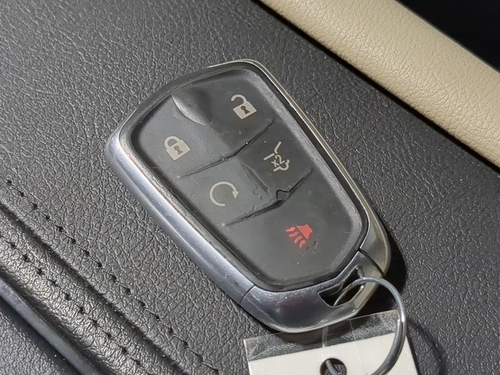 Thumbnail: 2019 Cadillac XT5 - 18