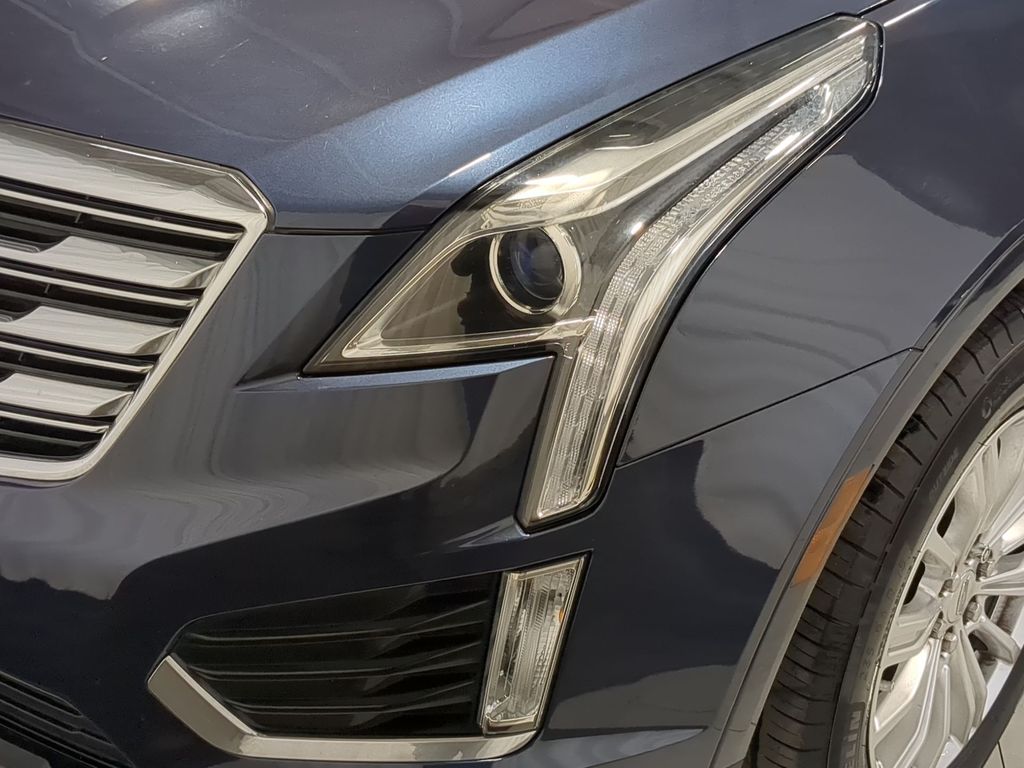 Thumbnail: 2019 Cadillac XT5 - 31