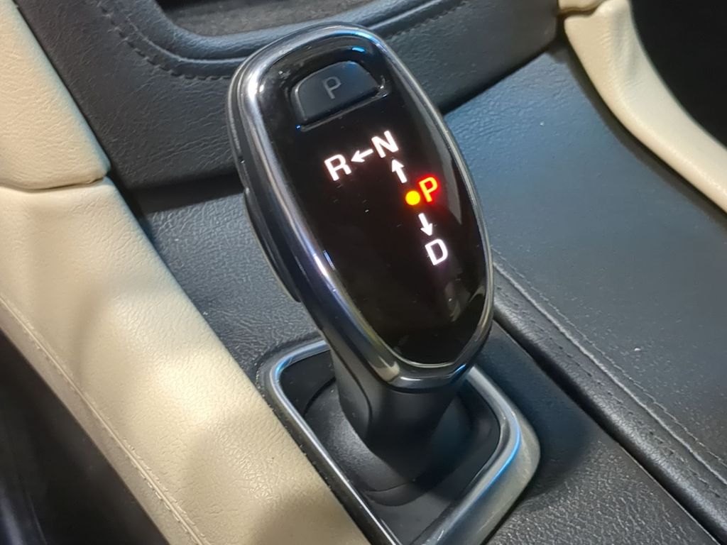 Thumbnail: 2018 Cadillac XT5 - 35