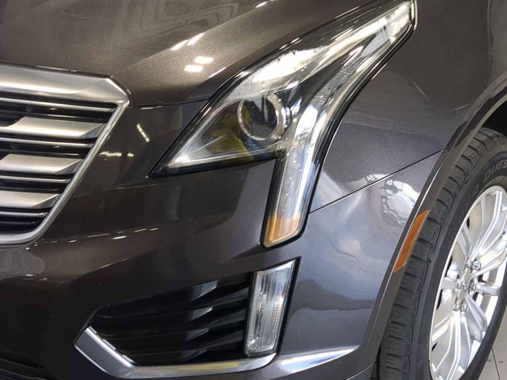 Thumbnail: 2018 Cadillac XT5 - 24