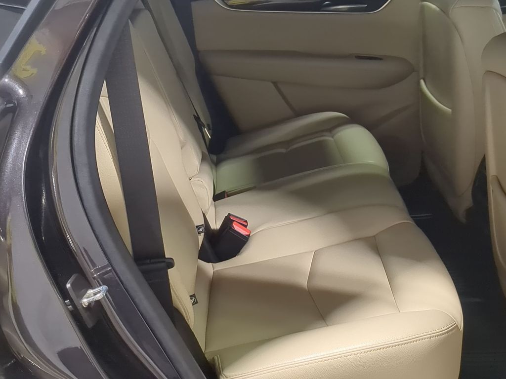 Thumbnail: 2018 Cadillac XT5 - 28