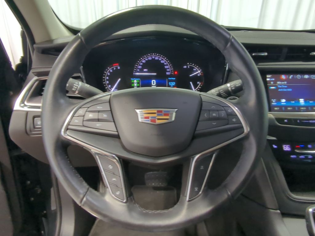 Thumbnail: 2019 Cadillac XT5 - 13