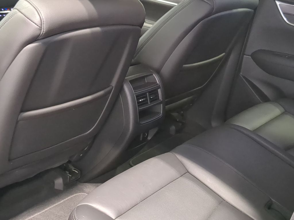 Thumbnail: 2019 Cadillac XT5 - 12