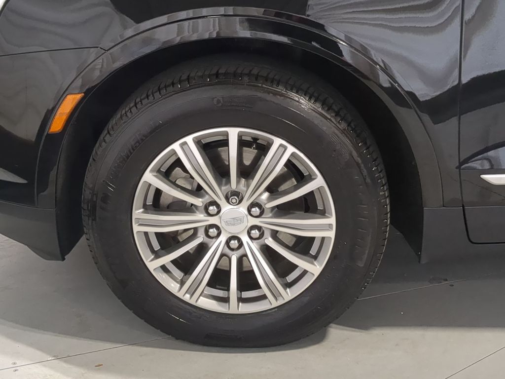 Thumbnail: 2019 Cadillac XT5 - 8