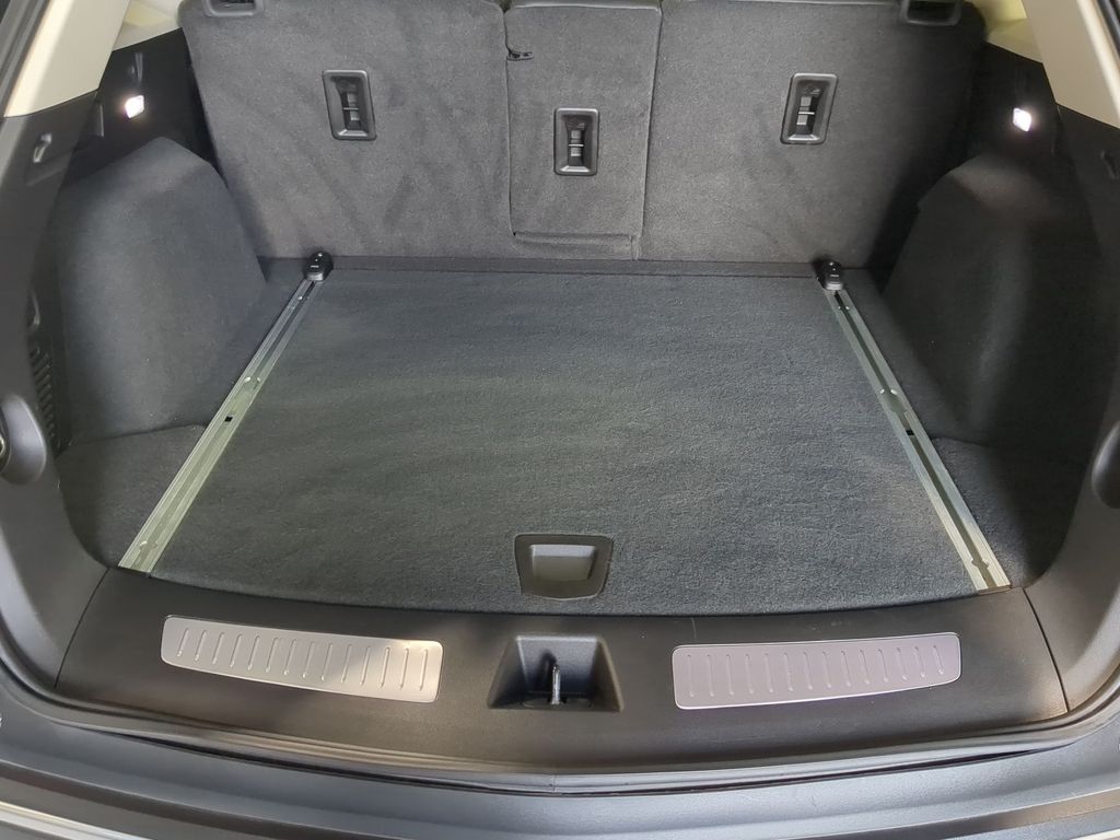 Thumbnail: 2019 Cadillac XT5 - 17