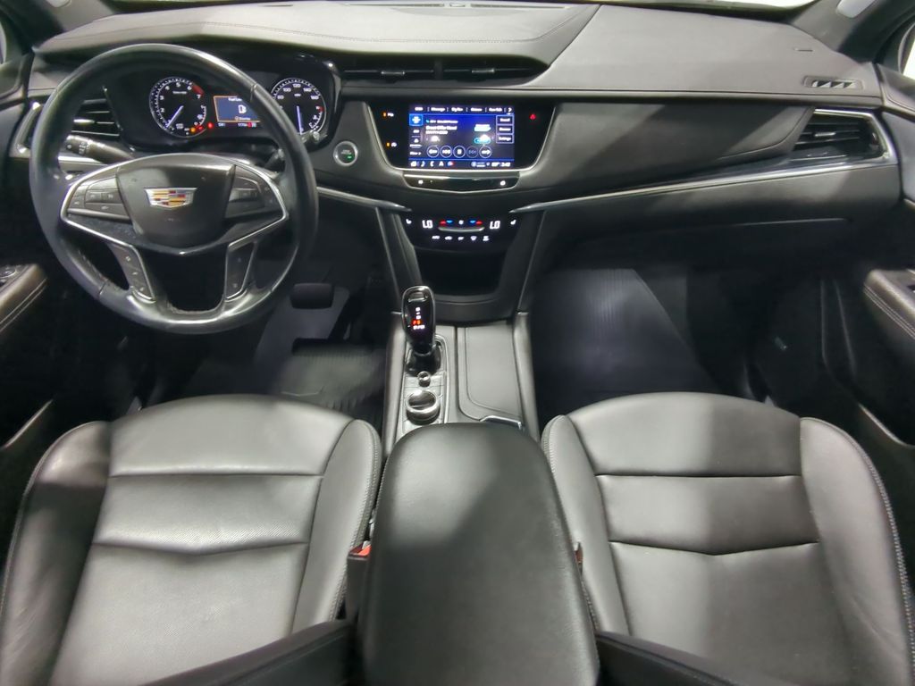 Thumbnail: 2025 Cadillac XT5 - 8