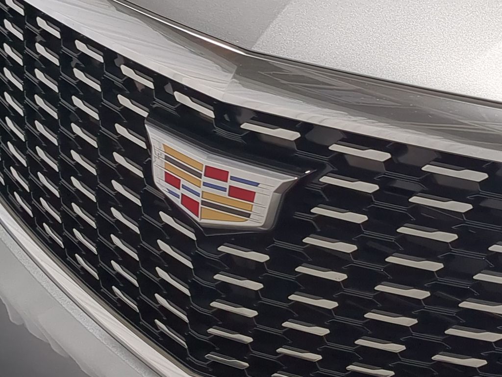 Thumbnail: 2025 Cadillac XT5 - 6
