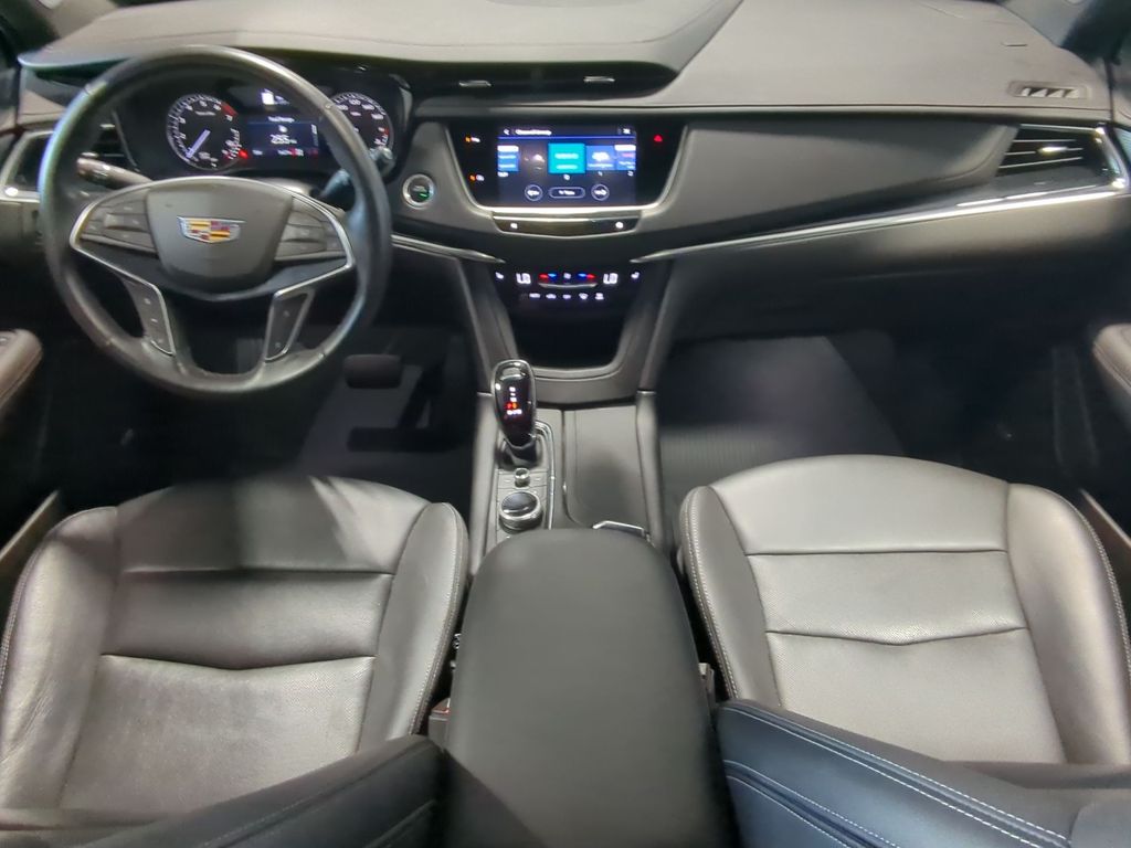 Thumbnail: 2024 Cadillac XT5 - 8