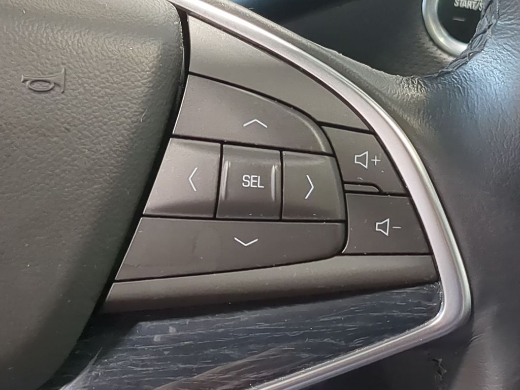 Thumbnail: 2024 Cadillac XT5 - 30