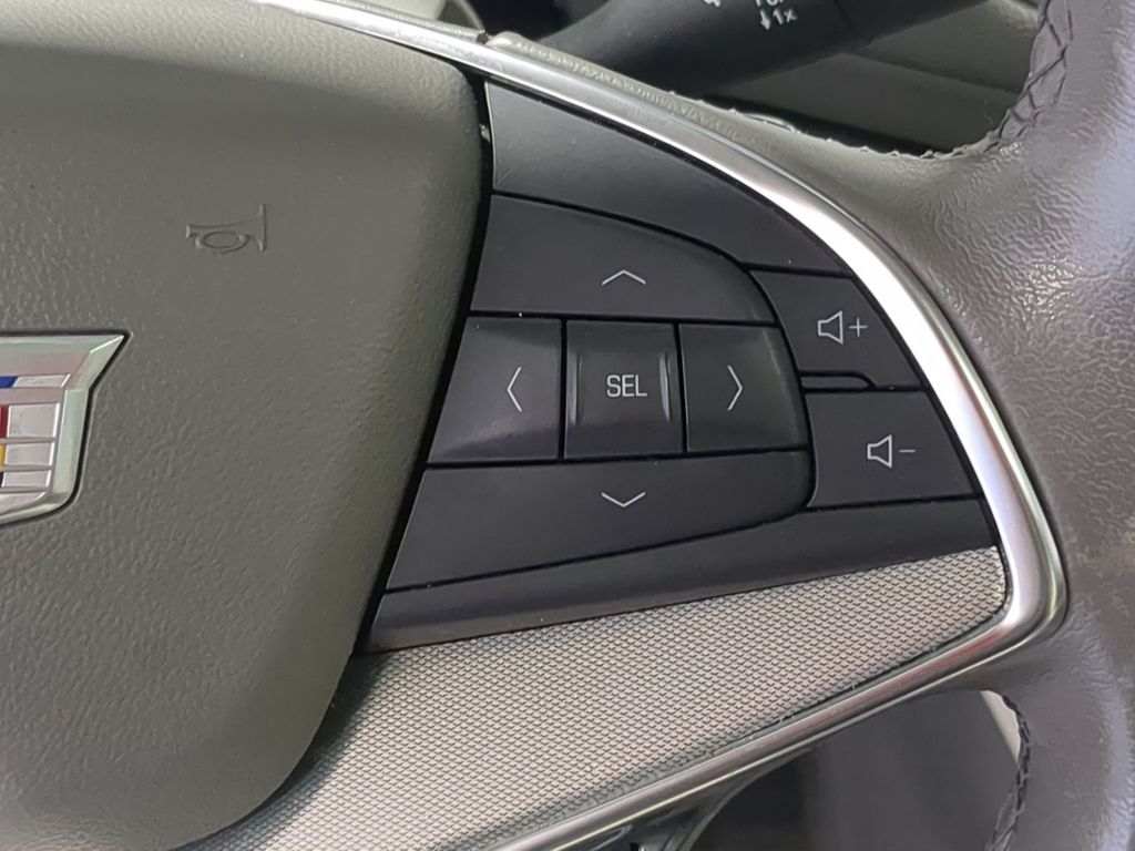 Thumbnail: 2023 Cadillac XT5 - 31
