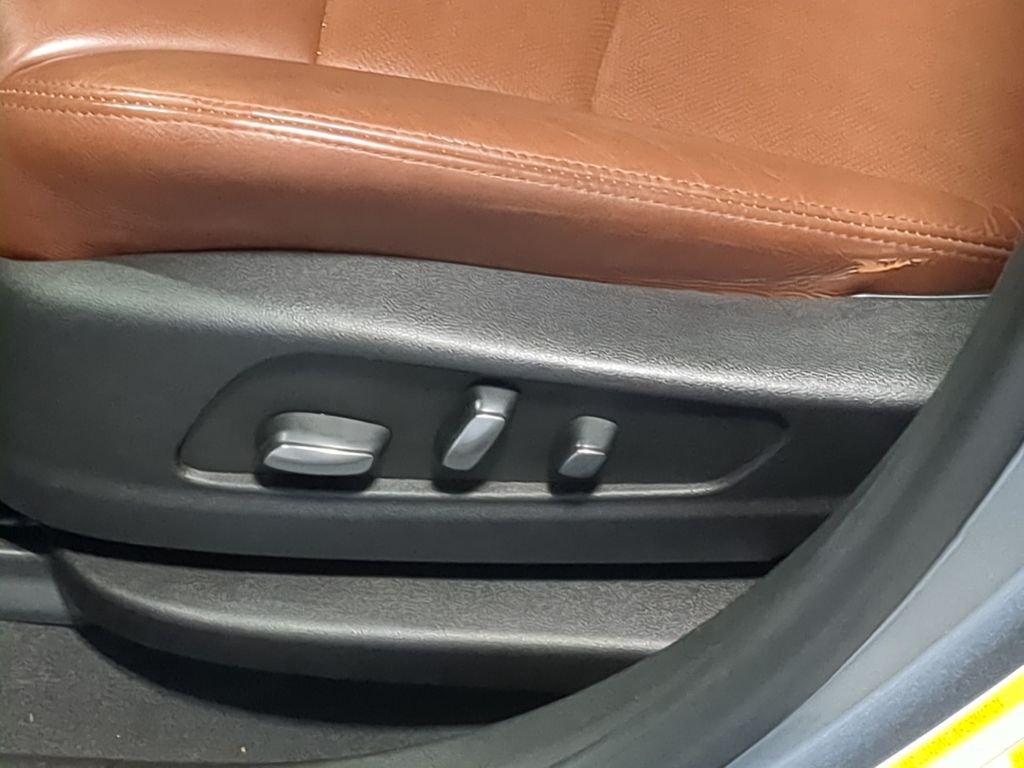 Thumbnail: 2024 Cadillac XT5 - 26