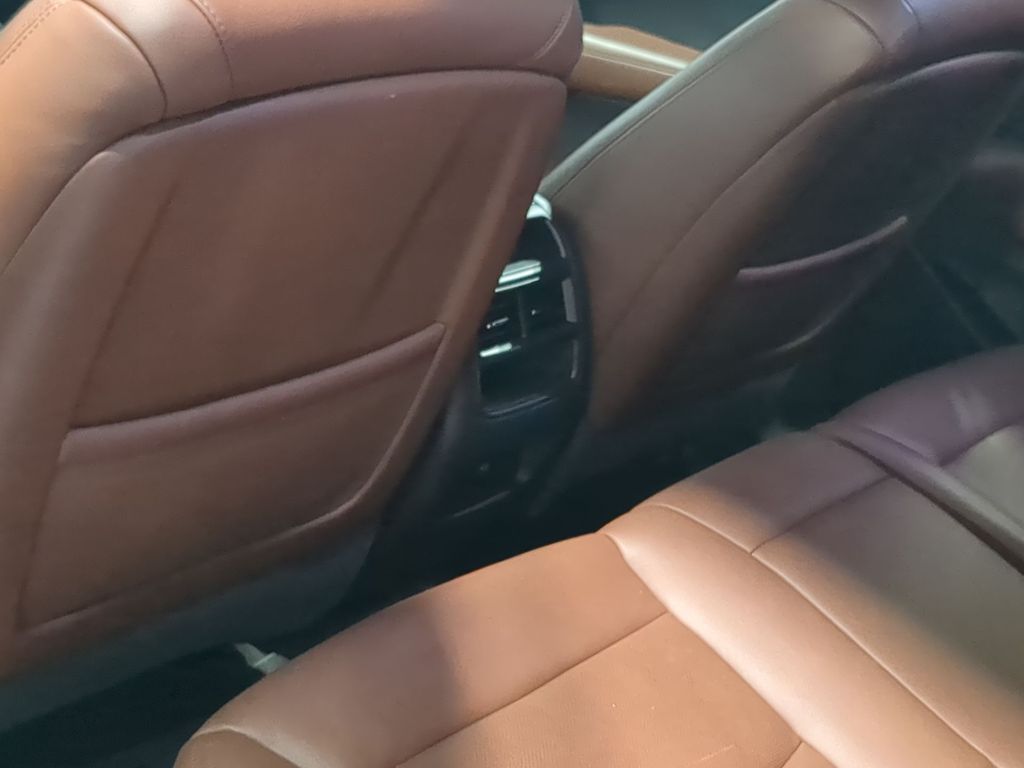 Thumbnail: 2024 Cadillac XT5 - 11