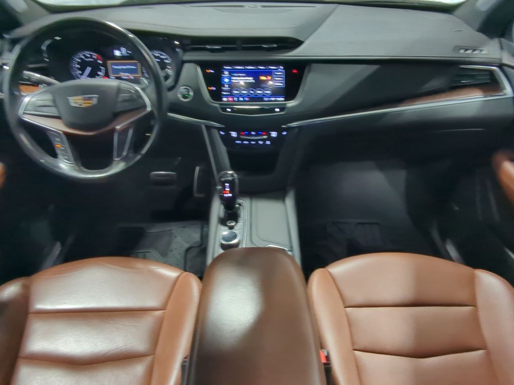 Thumbnail: 2024 Cadillac XT5 - 8