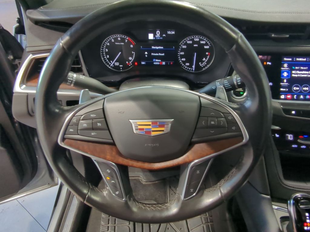 Thumbnail: 2024 Cadillac XT5 - 12
