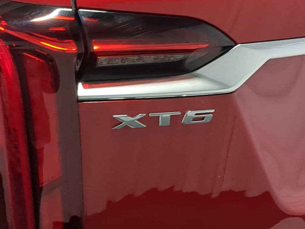 Thumbnail: 2024 Cadillac XT6 - 23