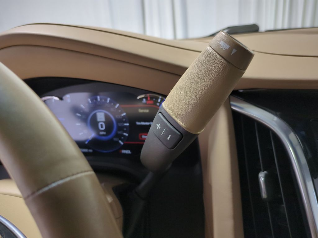 Thumbnail: 2018 Cadillac Escalade - 32