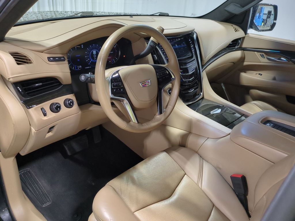 Thumbnail: 2018 Cadillac Escalade - 2