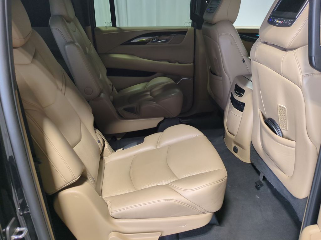 Thumbnail: 2018 Cadillac Escalade - 26