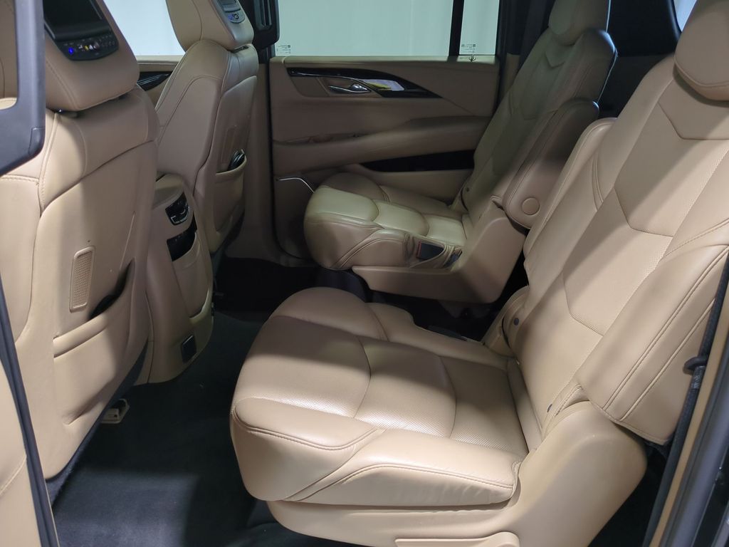 Thumbnail: 2018 Cadillac Escalade - 25