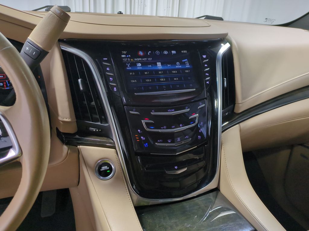 Thumbnail: 2018 Cadillac Escalade - 14