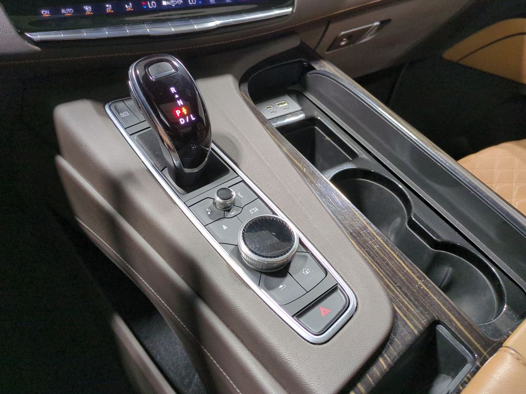 Thumbnail: 2021 Cadillac Escalade - 16