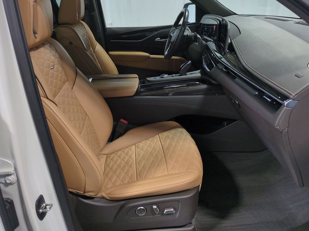 Thumbnail: 2021 Cadillac Escalade - 11