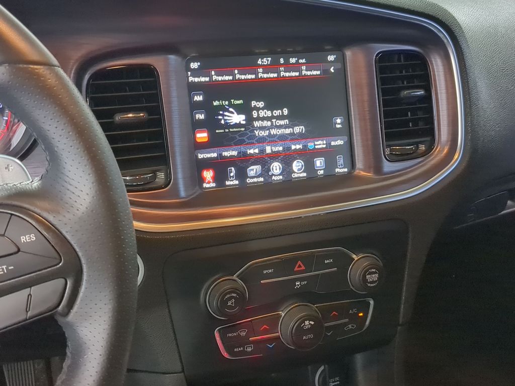 Thumbnail: 2016 Dodge Charger - 13