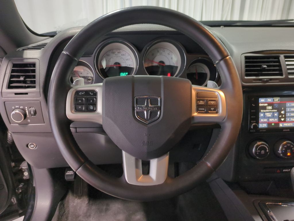 Thumbnail: 2014 Dodge Challenger - 13